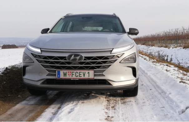 hyundai nexo mortimer hydrochan hydrogen w fcev 1 front view snow six senses kamptal winter test gobelsburg lower austria niederösterreich december