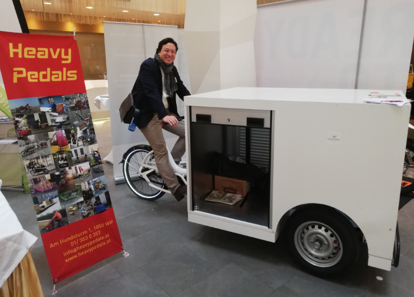 heavy pedals stand_urban arrow_ebike_el motion vienna conference_hydrochan mortimer