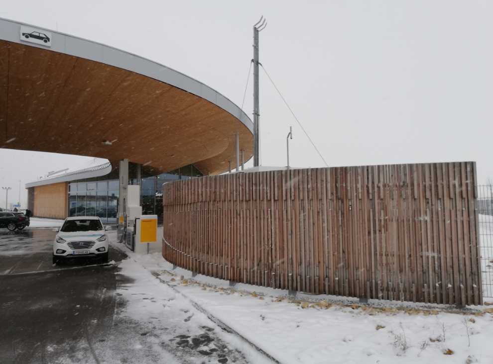 hyundai ix35 tucson fcev_hydrochan_innsbruck_münchen_munich_refuelling station_08012019_fuerholzen west guenzenhauser strasse wasserstoff