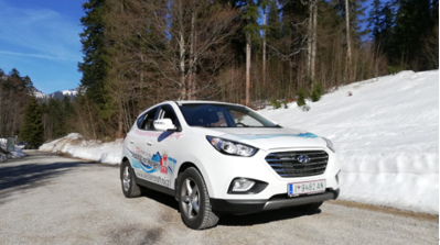 evening in weichs_hyundai ix35 tucson fcev_hydrochan_innsbruck munich hannover_front view_hydrogen car_achenpass tyrol bavaria