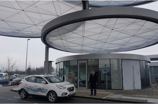 MUNICH münchen linde hydrogen hydrochan hyundai fcev ix35 tucson refuelling station mortimer schulz