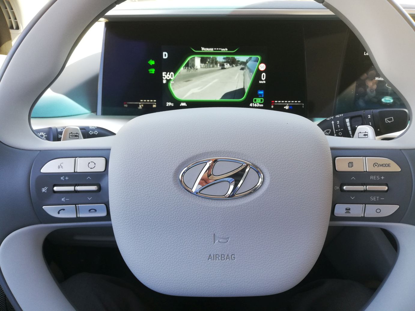 hyundai nexo 598 hydrogen Wasserstoff FCEV_mortimer Schulz hydrochan rearview mirror dashboard camera