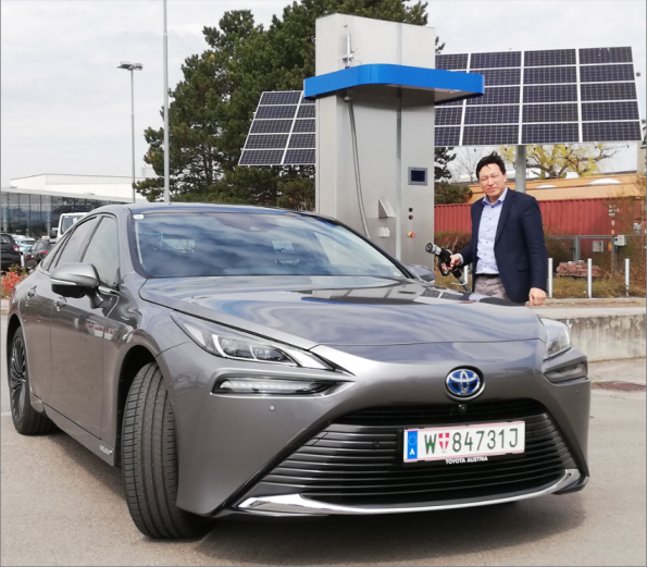 Toyota Mirai Fuel Cell Vehicle FCV Hydrochan Mortimer Schulz_Wasserstoff Tankstelle EDC Tulln Photovoltaik pv energytours